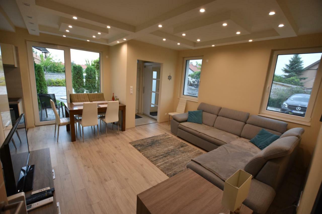 Azur Apartman Balatonfured Exterior photo